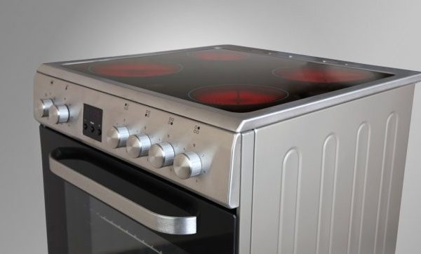 Anschliessen der Glaskeramikplatte