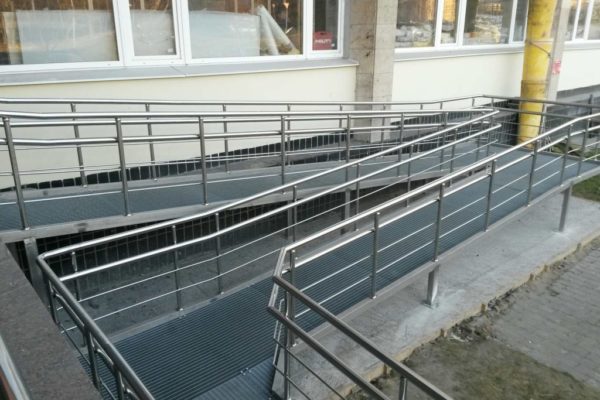 Rampe für Menschen mit Behinderungen
