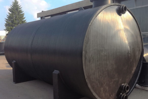 Stellen Sie den Tank weg